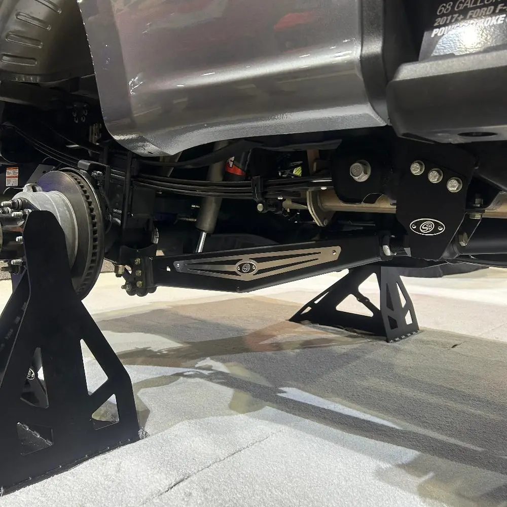 S&B | 2017-2026 Ford F350 / F450 Drw Torxz Traction Bar Kit 1