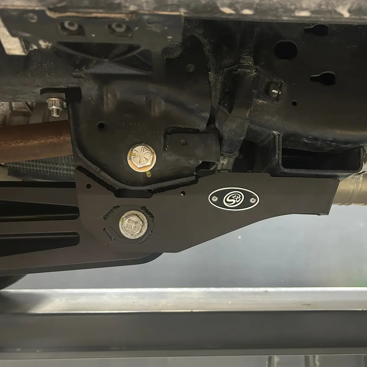 S&B | 2023-2026 Ford Super Duty Radius Arm Drops - 2.5 Inch Lift 2