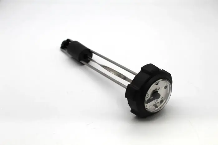 Kelch Fuel Cap With Gauge 8" – Fits Arctic Cat 1991–1993 – Replaces 0115‑615 / 0670‑008 / 0670‑053 / 0670‑100 / 0670‑134 / 0670‑136 1
