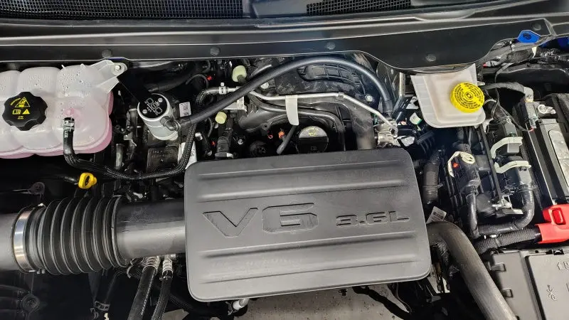 J&L | 2019-2025 Dodge Ram 1500 3.6L New Body Style Oil Separator 3.0 Pcv Side - Clear Anodized 2