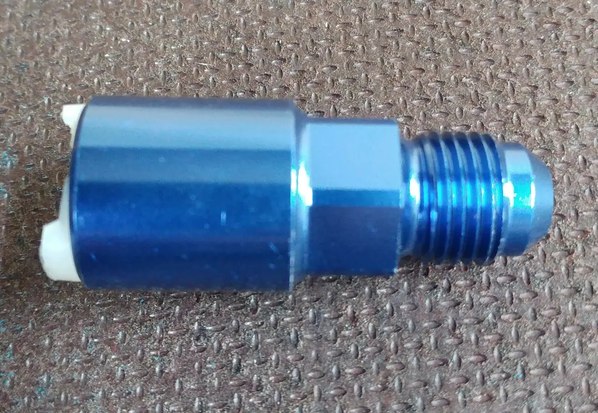 An6 Quick Connect 5/16" Female Fuel Line , Fuel Rail Connector 1