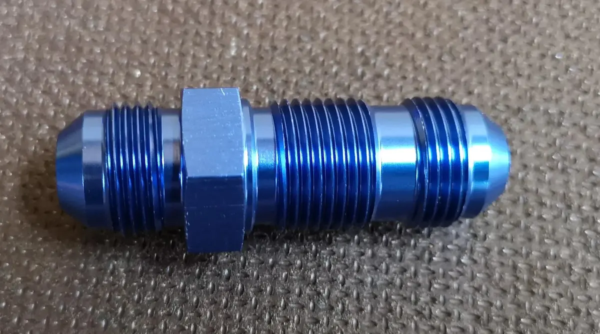 An8 Bulkhead Fitting 1