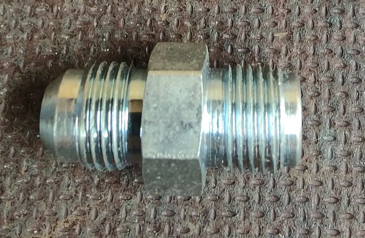 An6 To 9/16"X18 Steel Inverted Flare Power Steering Male Adaptor 1
