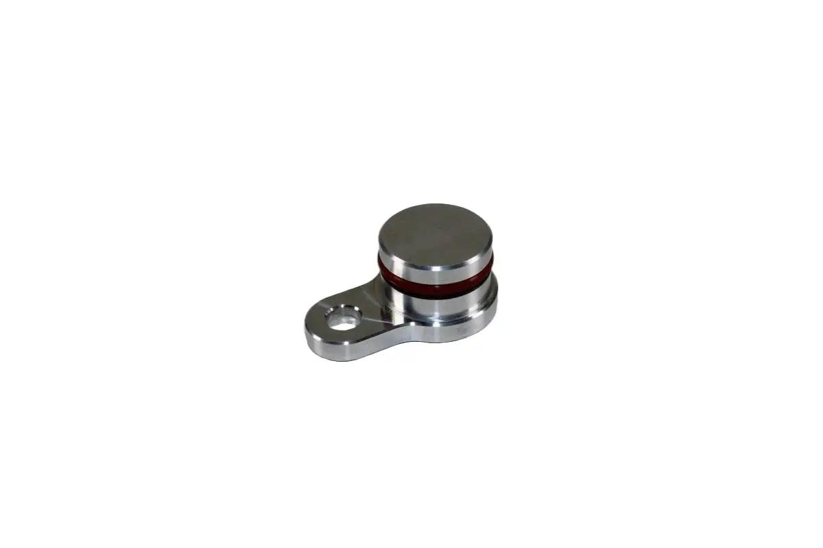 G&R Diesel | 2011-2016 Gm Lml 6.6L Duramax Rear Engine Cover Coolant Plug 1