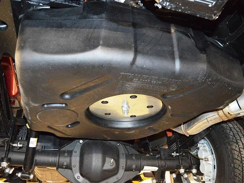 Titan Fuel Tanks | 2001-2010 Gm 2500 / 3500 6.6L Duramax Spare Tire Auxiliary Fuel System 1