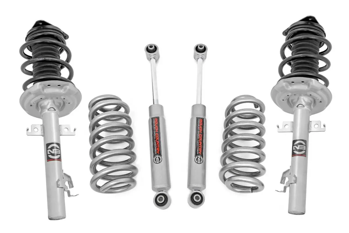 Rough Country | 2014-2020 Nissan Rogue 4Wd 1.5 Inch Lift Kit - Lifted Struts 1