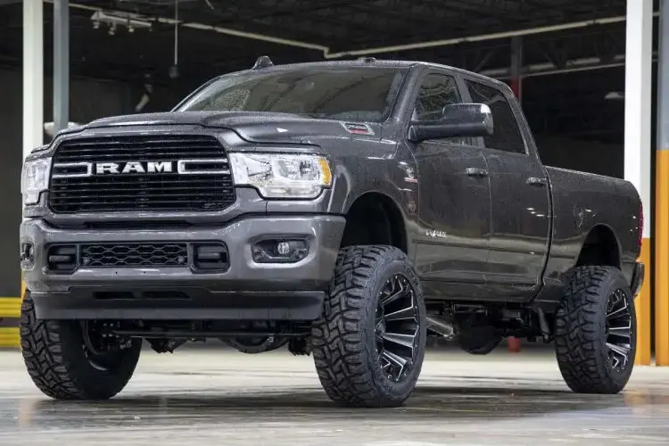Rough Country | 2019-2024 Dodge Ram 2500 4Wd 5 Inch Lift Kit - Dual Rate Front & Rear Coil Springs - M1 Shocks 2