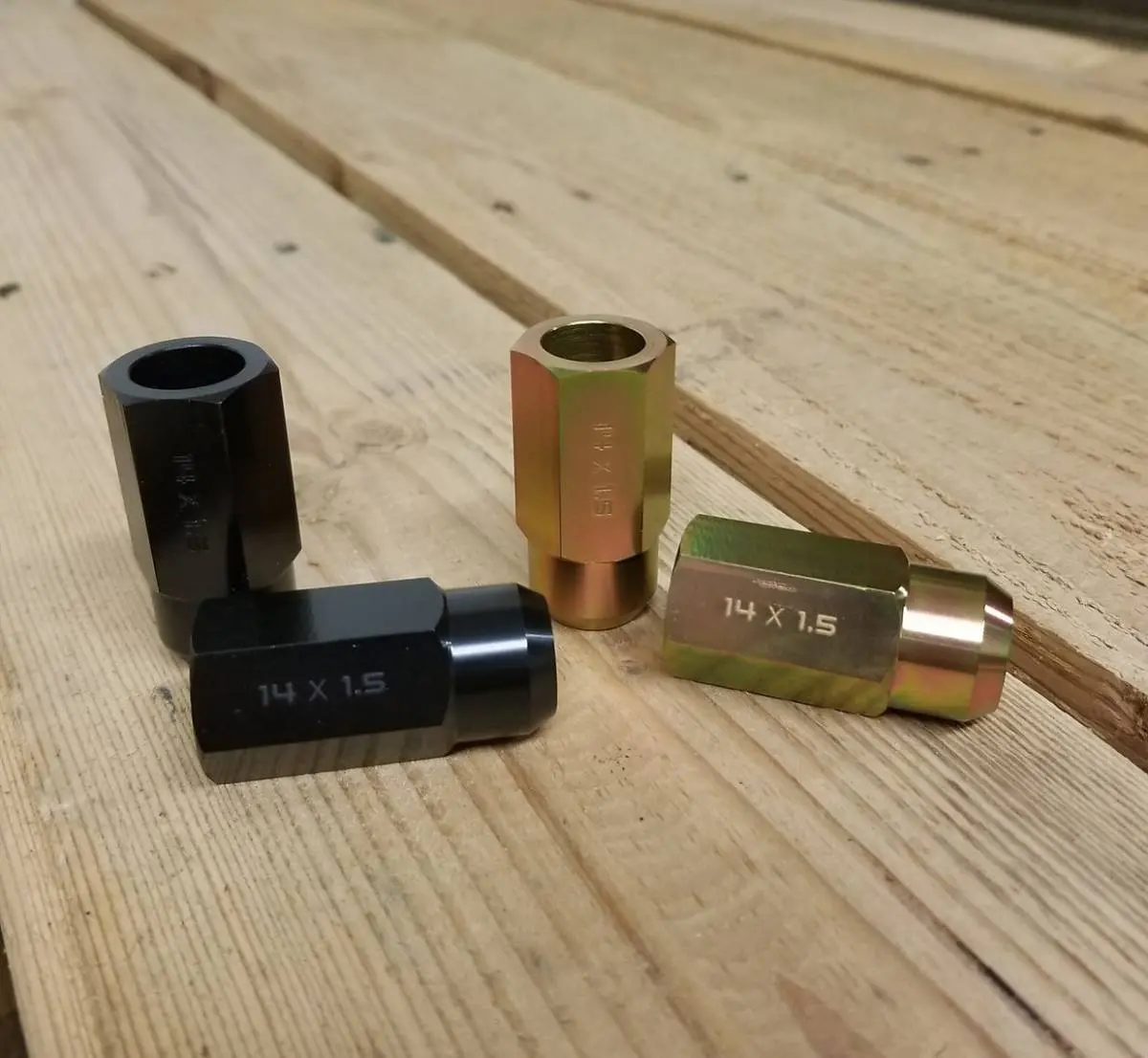 Innov8 Racing | Chromoly Racing Lug Nut 1