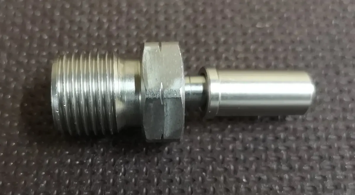 Female Internal M10x1 M16 External Bulkhead 1