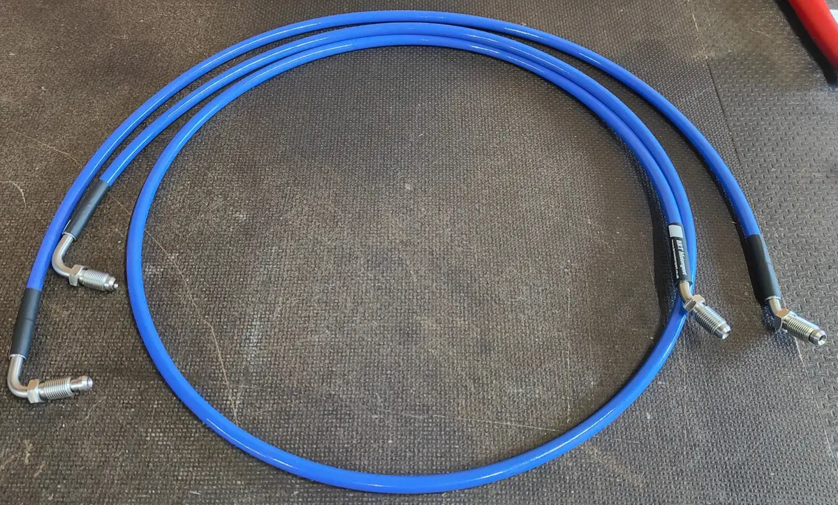 Clio 197 Rear Axle Hoses 1