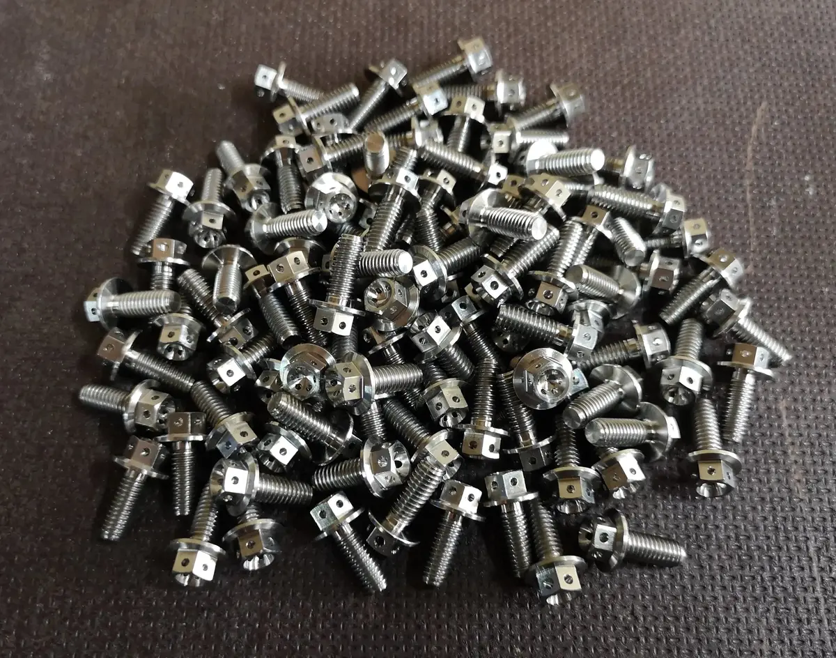 M6x15 Titanium Flange Head Bolt 1