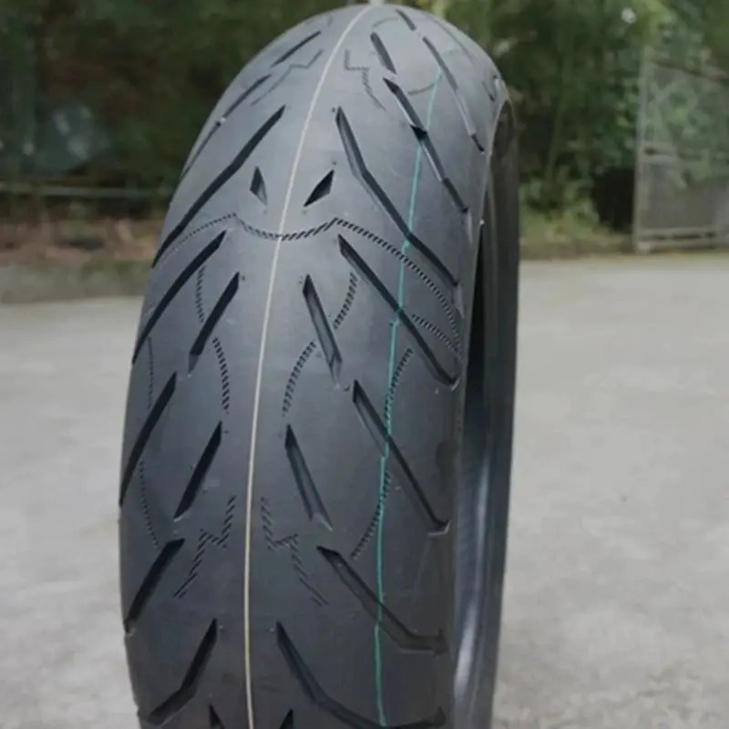 17-Inch Semi-Hot-Melt Steel Wire Radial Tire 110/120/140/150/160/180/55/60/70Zr Sports Car Tires 1