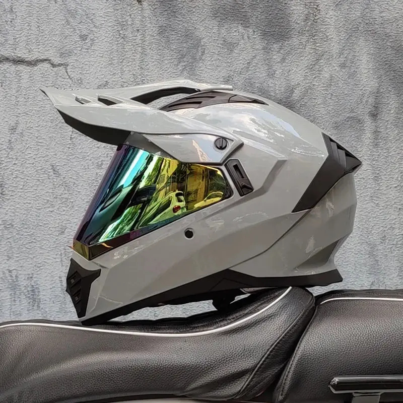 Orz DOT-certified full-face helmet designed for off-road ATVs and motorcycles, featuring an anti-glare brown lens for enhanced visibility and protection. - Image 14
