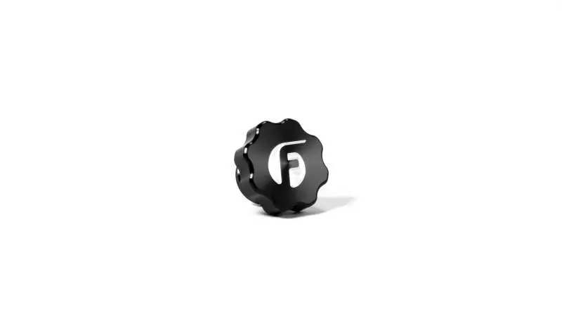 Fleece | 2001-2016 Gm 2500 / 3500 Duramax Billet Oil Cap - Black 1
