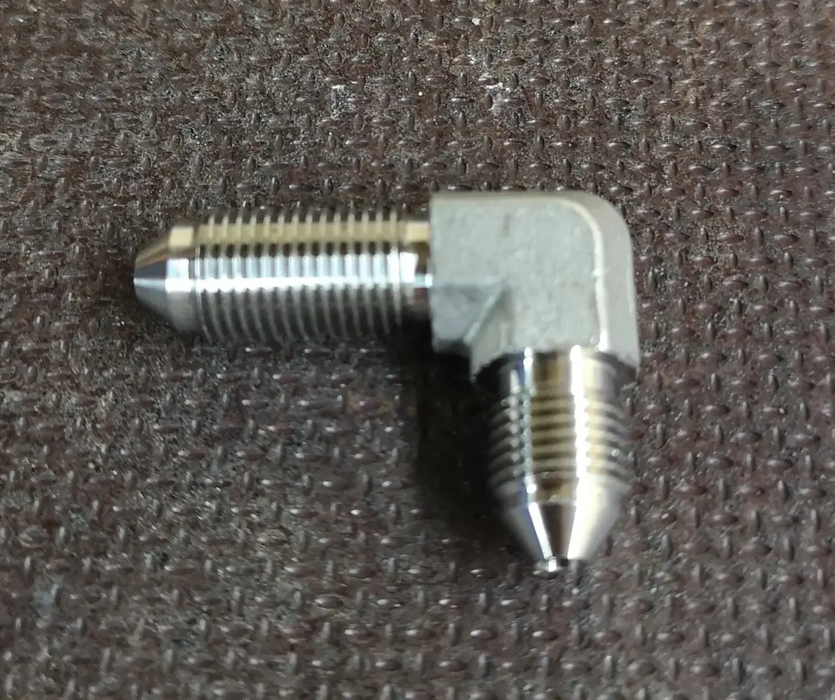 M10x1 90° Stainless Steel Bulkhead Brake Fitting 1