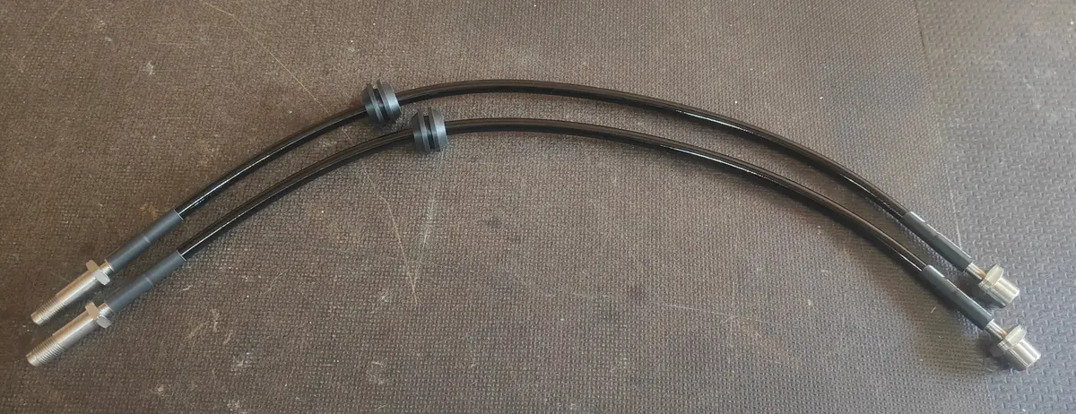 Vw Transporter T5 / T6 Front Braided Brake Hoses 1