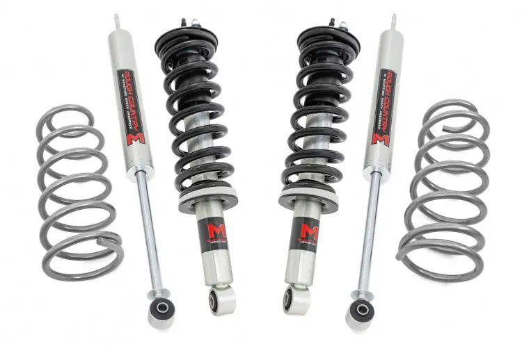 Rough Country | 1996-2002 Toyota 4Runner 2Wd / 4Wd 3 Inch Lift Kit - M1 Struts With M1 Shocks 1