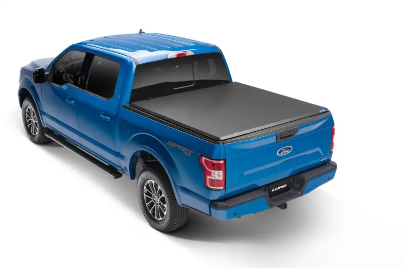 Lund Hard-Folding Tonneau Cover For 2021–2022 Ford F-150 (5.5-Foot Bed) – Black 1