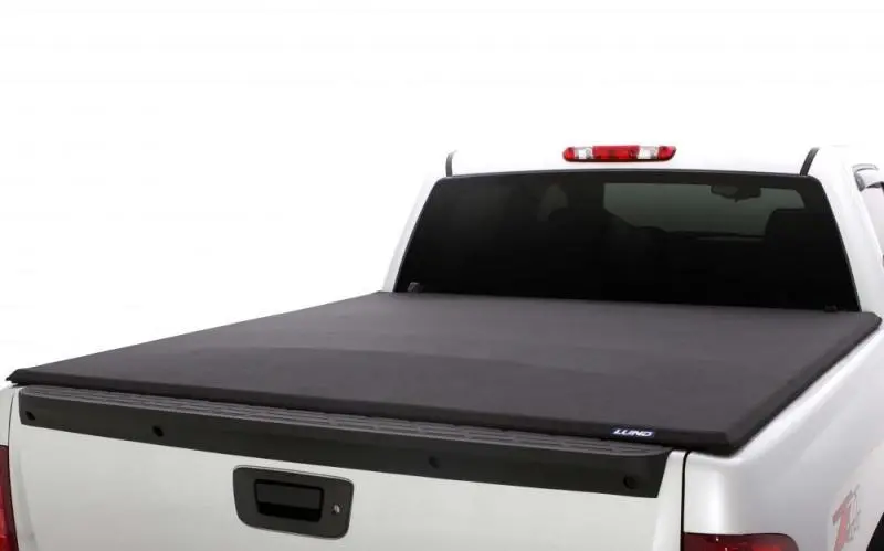 Lund 15-18 Ford F-150 (5.5Ft. Bed) Genesis Elite Tri-Fold Tonneau Cover - Black 1